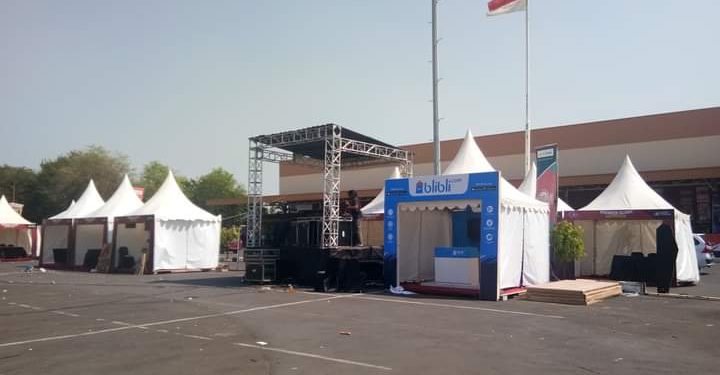 RCTI FEAT JARUM Premier glory fest hlaman parkir lotte mart semarang 29 september 2018