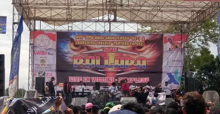 Pekalongan Pemalang pantai widuri, with New Palapa. all equipment by Danan jayal