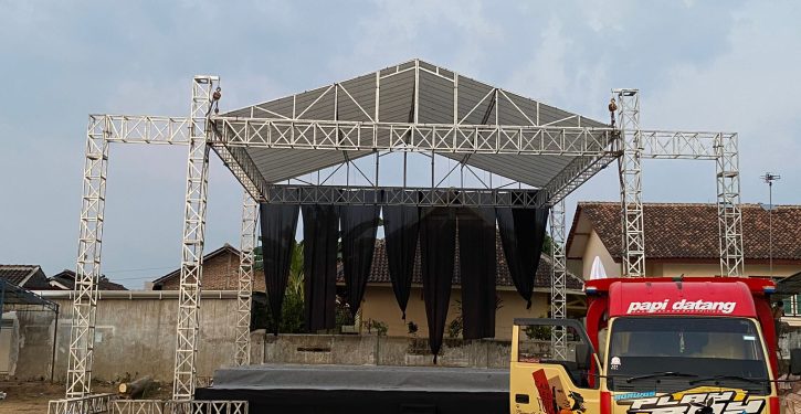 Munajah dan Sholawatan KH muh.ali shodikin di sambirejo 31 agustus 2024